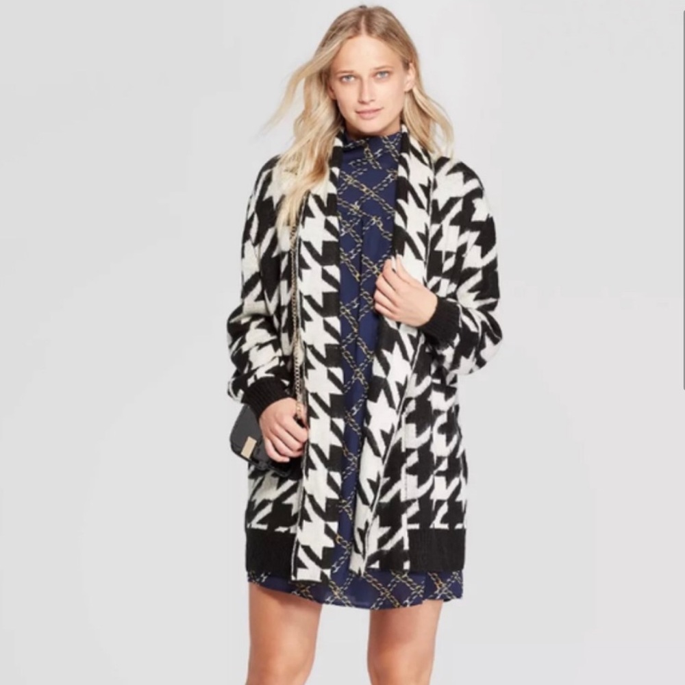 Who What Wear Houndstooth Sweater with Pockets